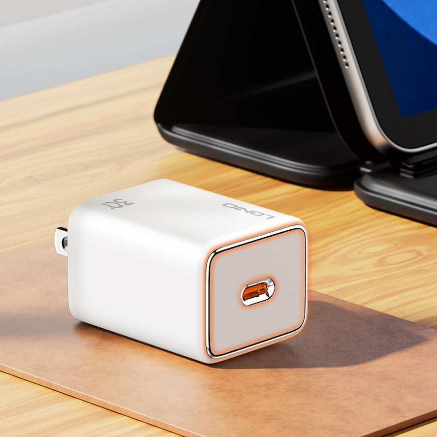 Caricabatterie Rapido 30W con Display LED