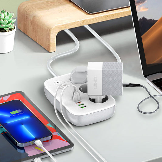 SEW3452: La Ciabatta Intelligente che Connette la Tua Casa ldnio