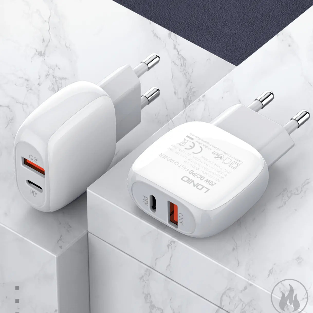 Caricabatterie doppia porta 20W, compatto per iPhone e Android A2313C
