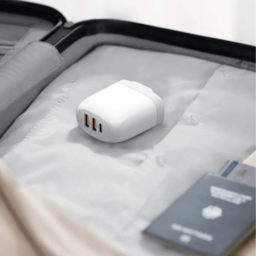 aricabatterie GaN 65W tripla porta, per smartphone, tablet e notebook  A3511Q